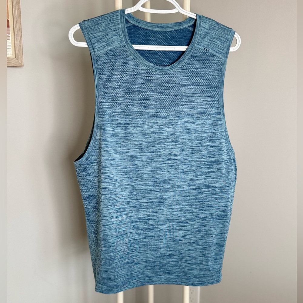 lululemon athletica Blue Heathered Men's Sleeveless Tank